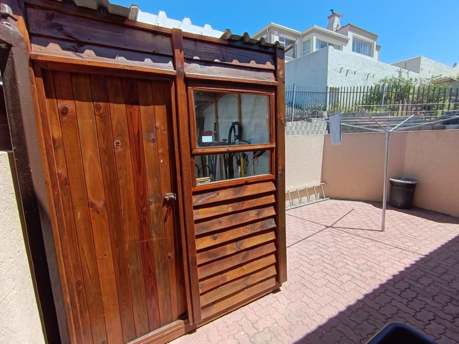 3 Bedroom Property for Sale in Island View Western Cape